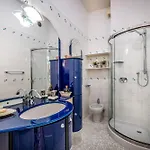 Yid Leopolda Few Minutes From Station Firenze
