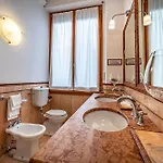 Yid Leopolda Few Minutes From Station * Firenze