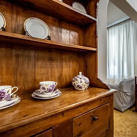 Appartement Yid Leopolda Few Minutes From Station *