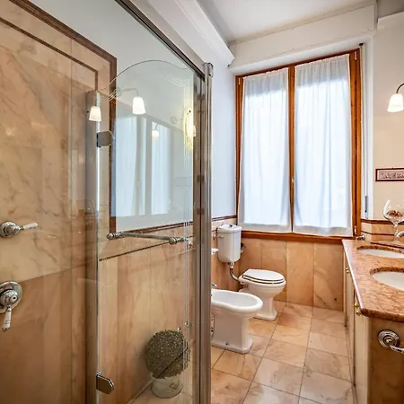 Apartmán Yid Leopolda Few Minutes From Station Florencie