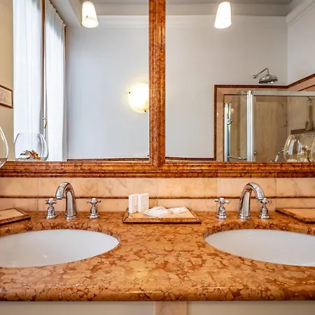 Apartmán Yid Leopolda Few Minutes From Station Florencie